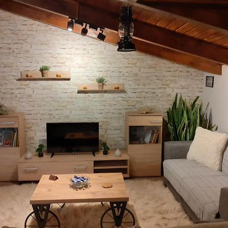 The View Attic Apartamento Ioannina Exterior foto